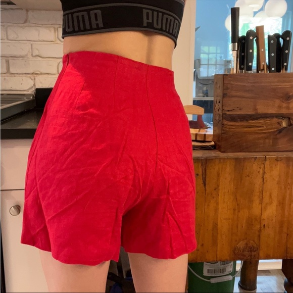 Vintage high waisted rise red 100% linen Shorts pin up - Picture 2 of 7
